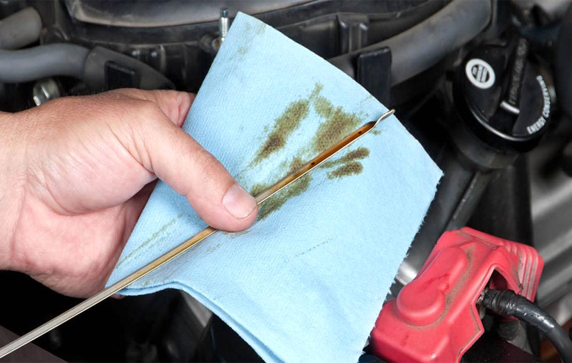 نحوه چک کردن روغن موتور