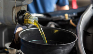 از کجا بفهمیم روغن گیربکس کم شده